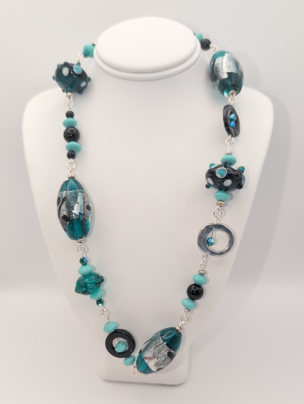 Handmade Turquoise & Black Glass Bead Necklace 18"